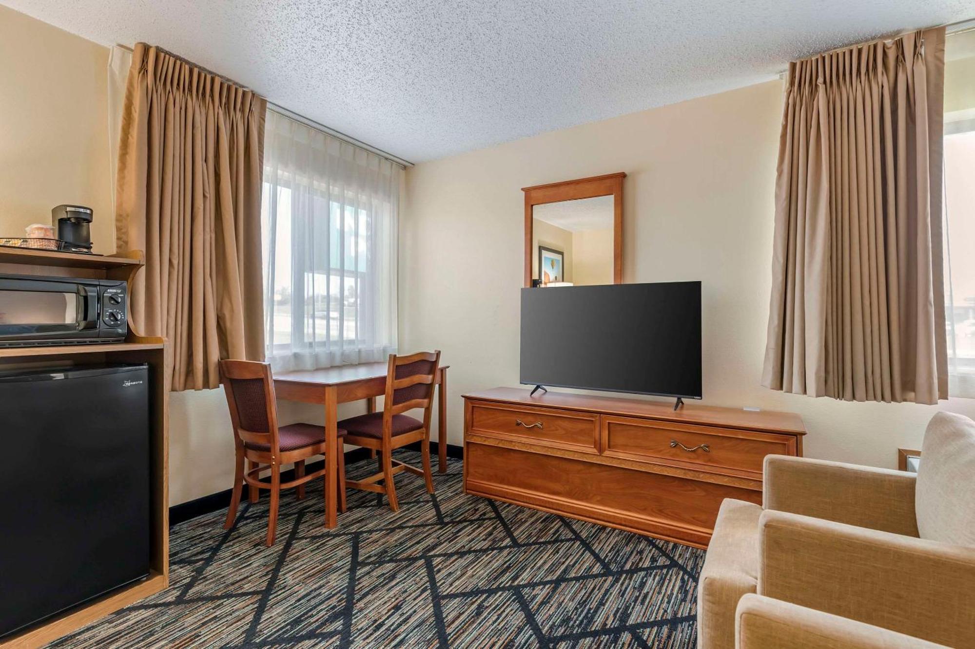 Quality Inn Indianola Exterior photo